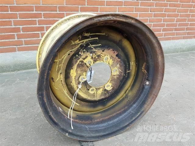  24 W15X24 Tyres, wheels and rims