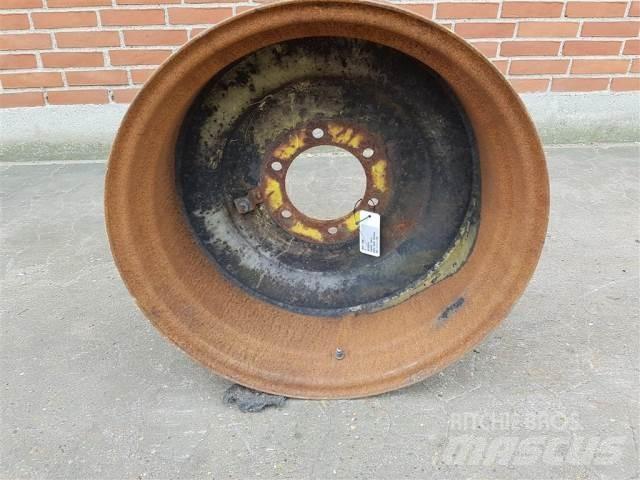  24 W15X24 Tyres, wheels and rims