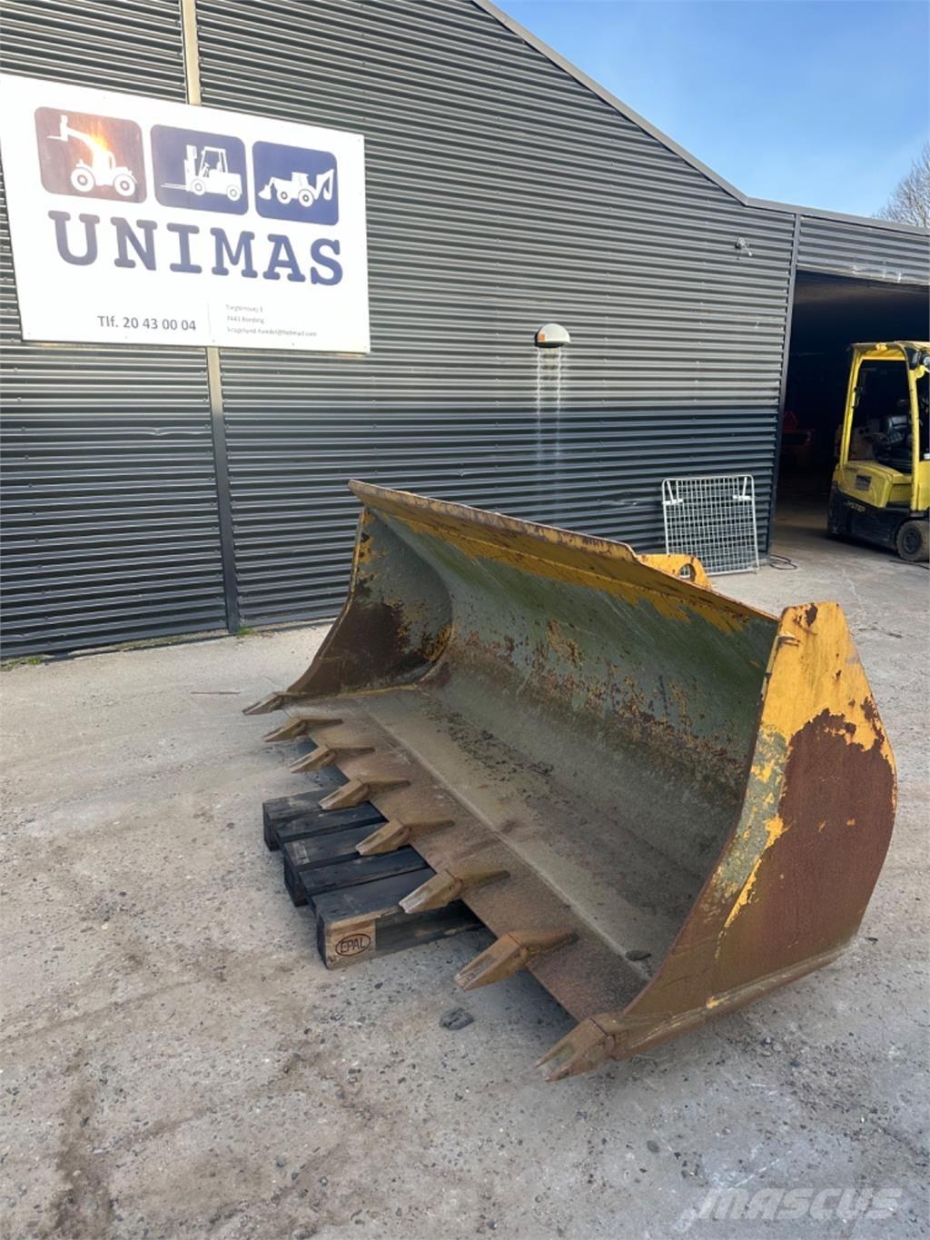  2500mm Buckets