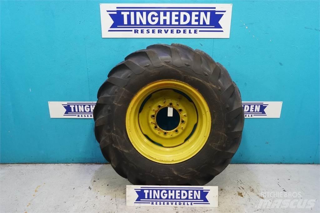  26 16.9/14-26 Tyres, wheels and rims