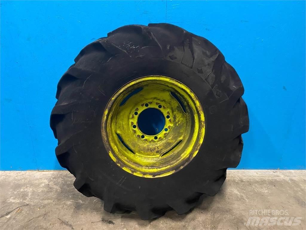  26 18.4-26 Tyres, wheels and rims