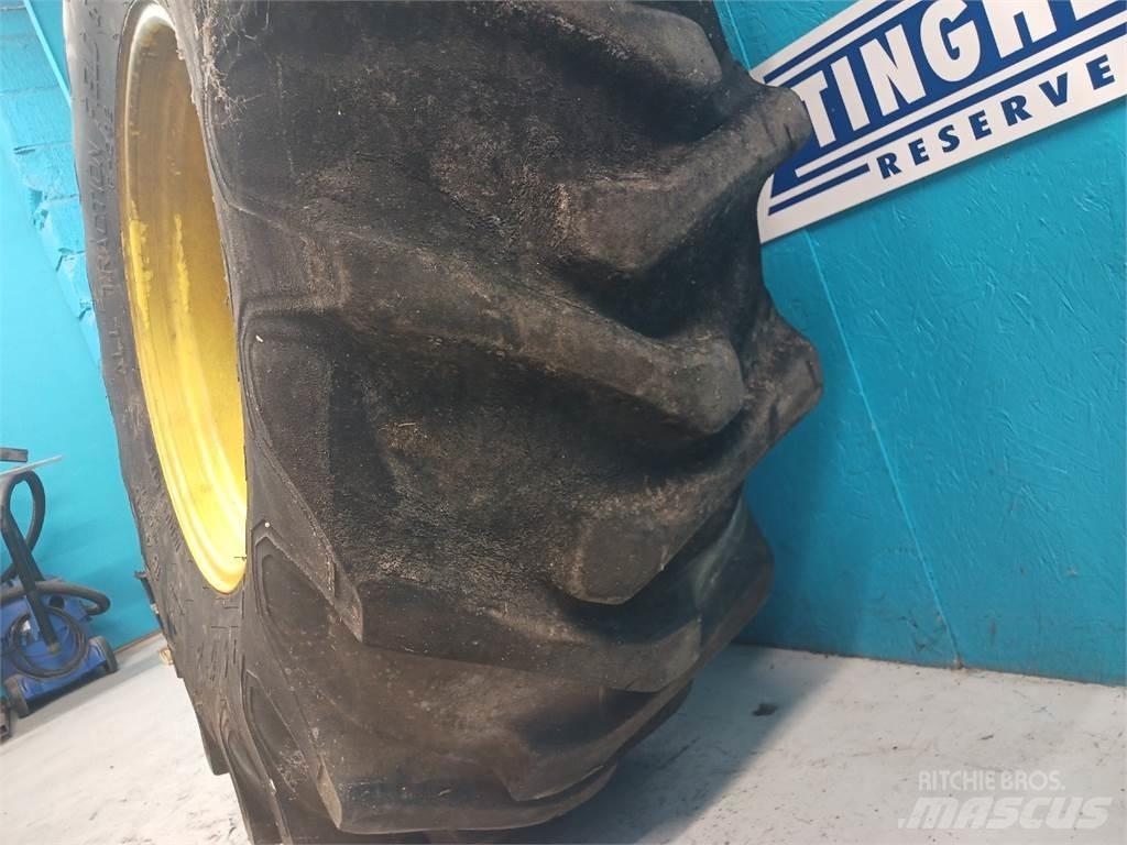  26 18.4-26 Tyres, wheels and rims