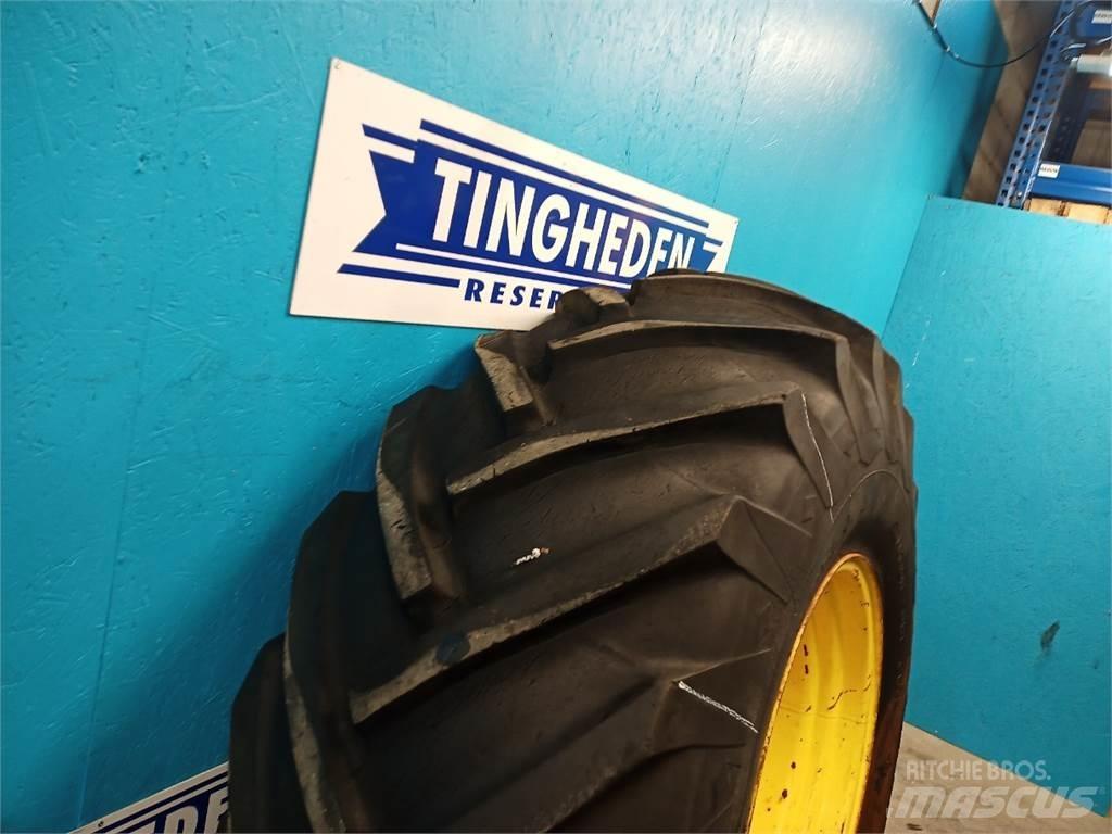  26 23.1-26 Tyres, wheels and rims