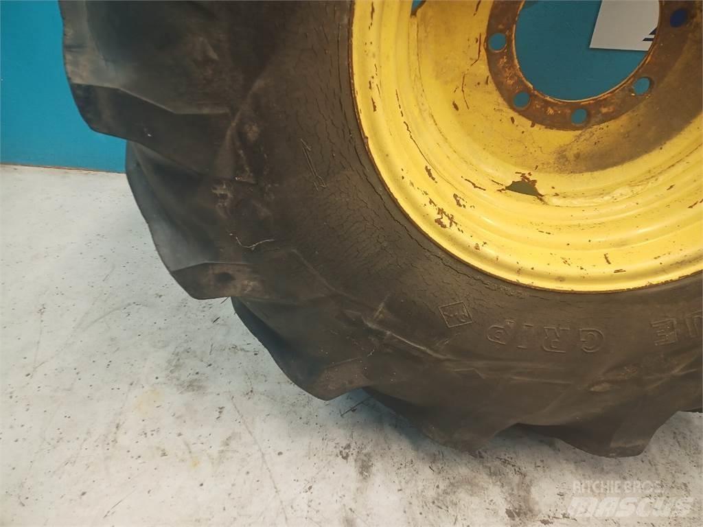  26 23.1-26 Tyres, wheels and rims