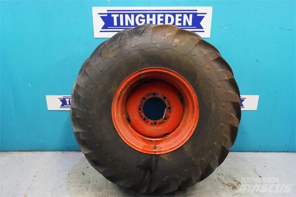  26 23.1-26 Tyres, wheels and rims