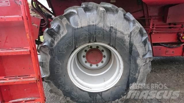  26 28L-26 Tyres, wheels and rims