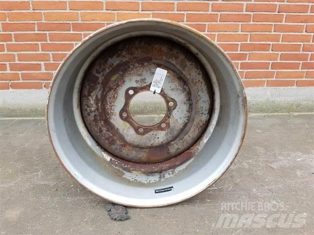  26.5 16.00X26.5 Tyres, wheels and rims