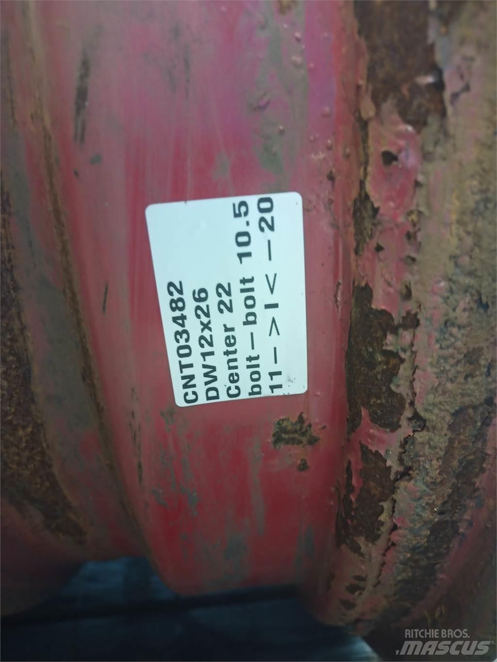 26 DW12X26 Tyres, wheels and rims