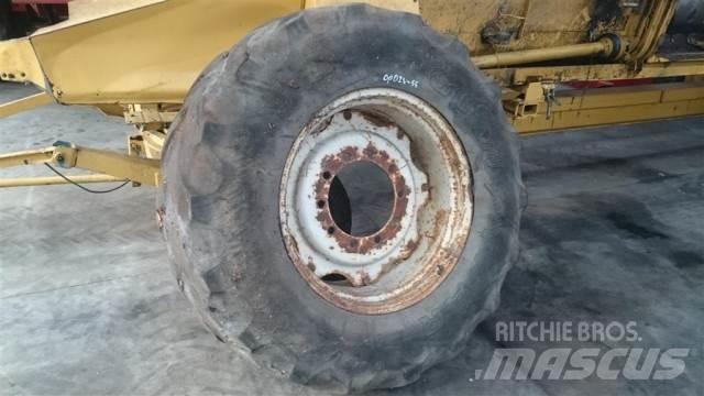  28 16.9R28 Tyres, wheels and rims