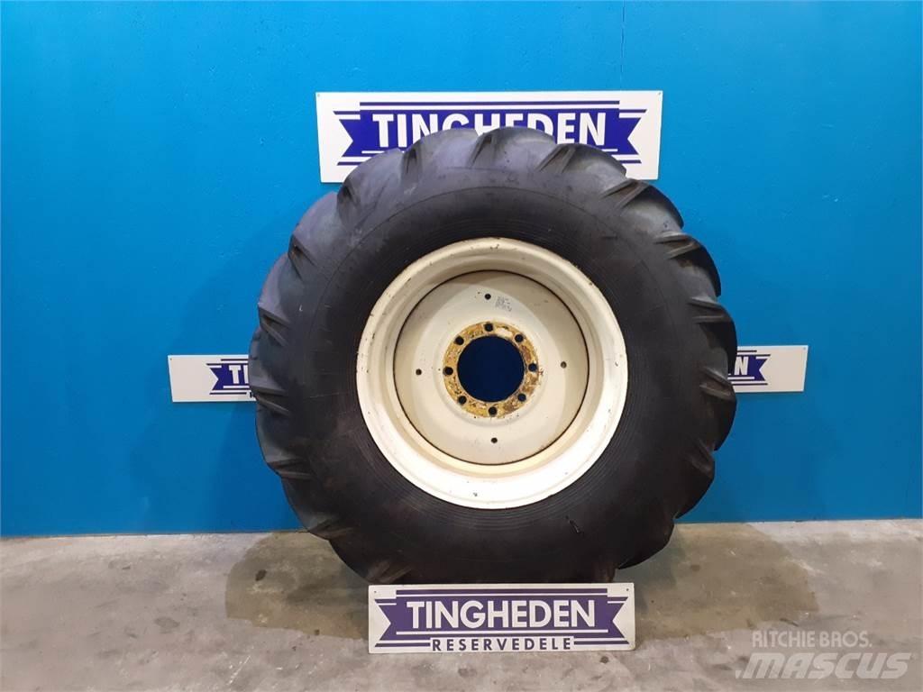  30 18.4/15-30 Tyres, wheels and rims