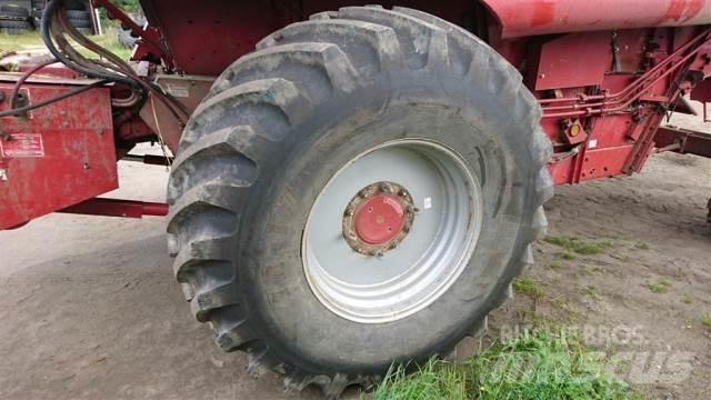  32 24.5-32 Tyres, wheels and rims