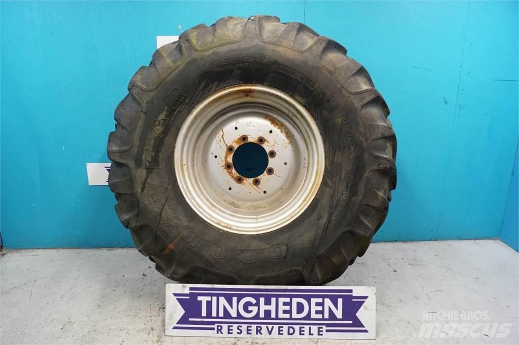  32 24.5-32 Tyres, wheels and rims