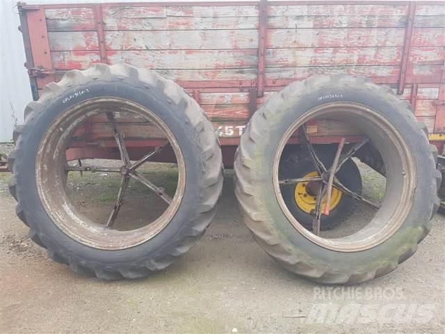  38 13.6/12-38 Tyres, wheels and rims