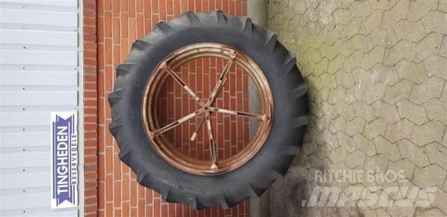 38 16.9/14-38 Tyres, wheels and rims