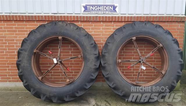  38 16.9-38 Tyres, wheels and rims