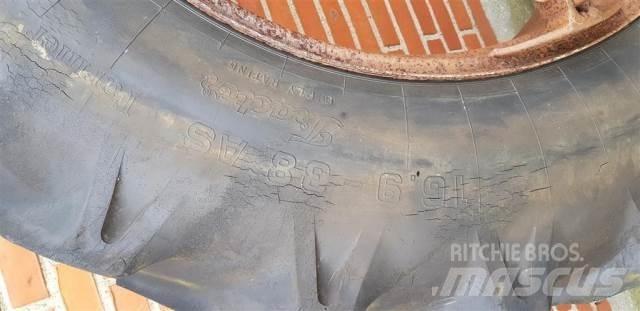  38 16.9-38 Tyres, wheels and rims