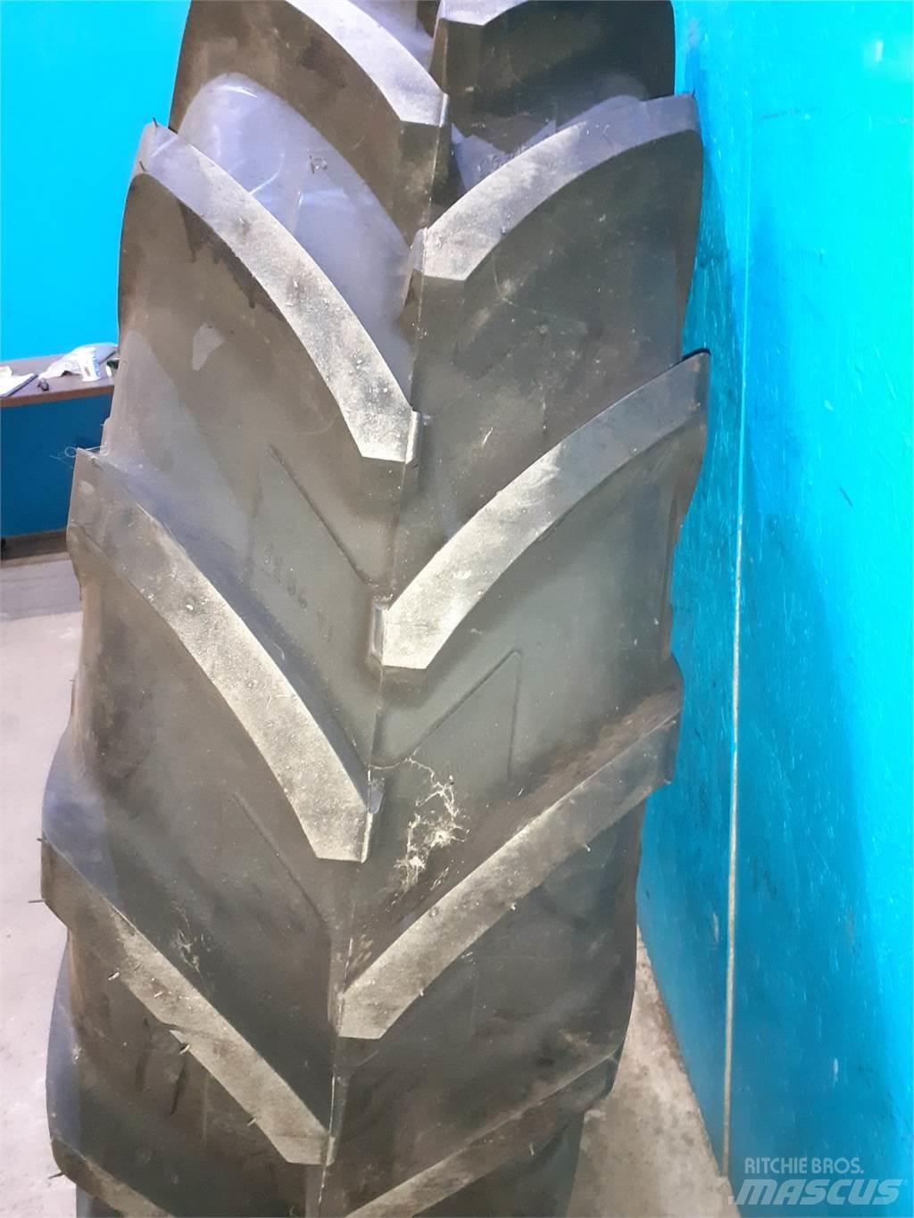  38 16.9R38 Tyres, wheels and rims