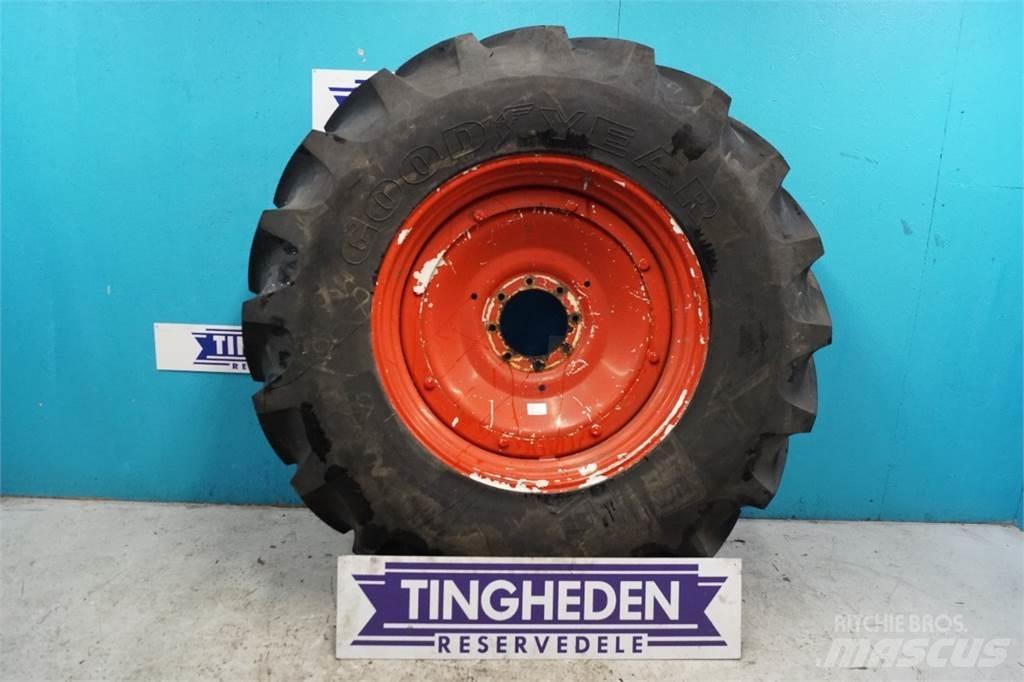  38 20.8R38 Tyres, wheels and rims