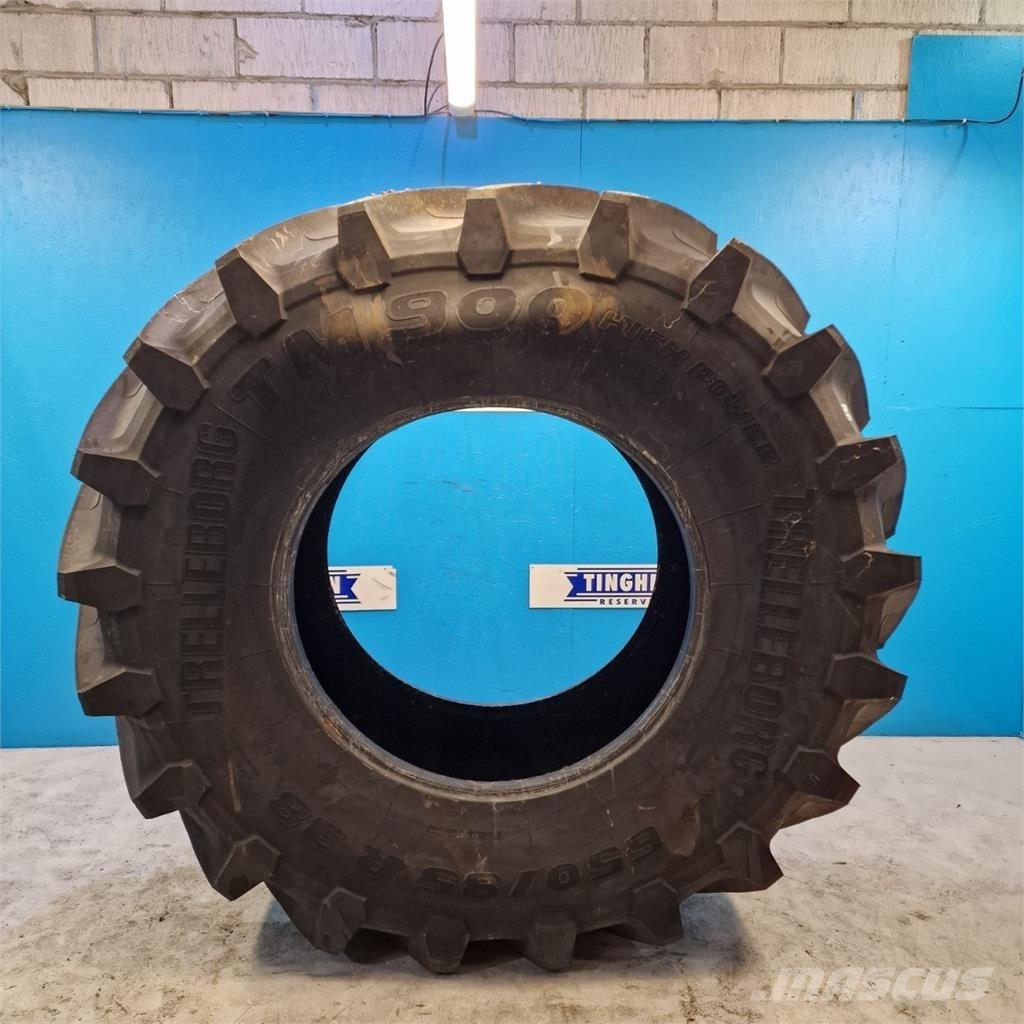  38 650/85R38 Tyres, wheels and rims