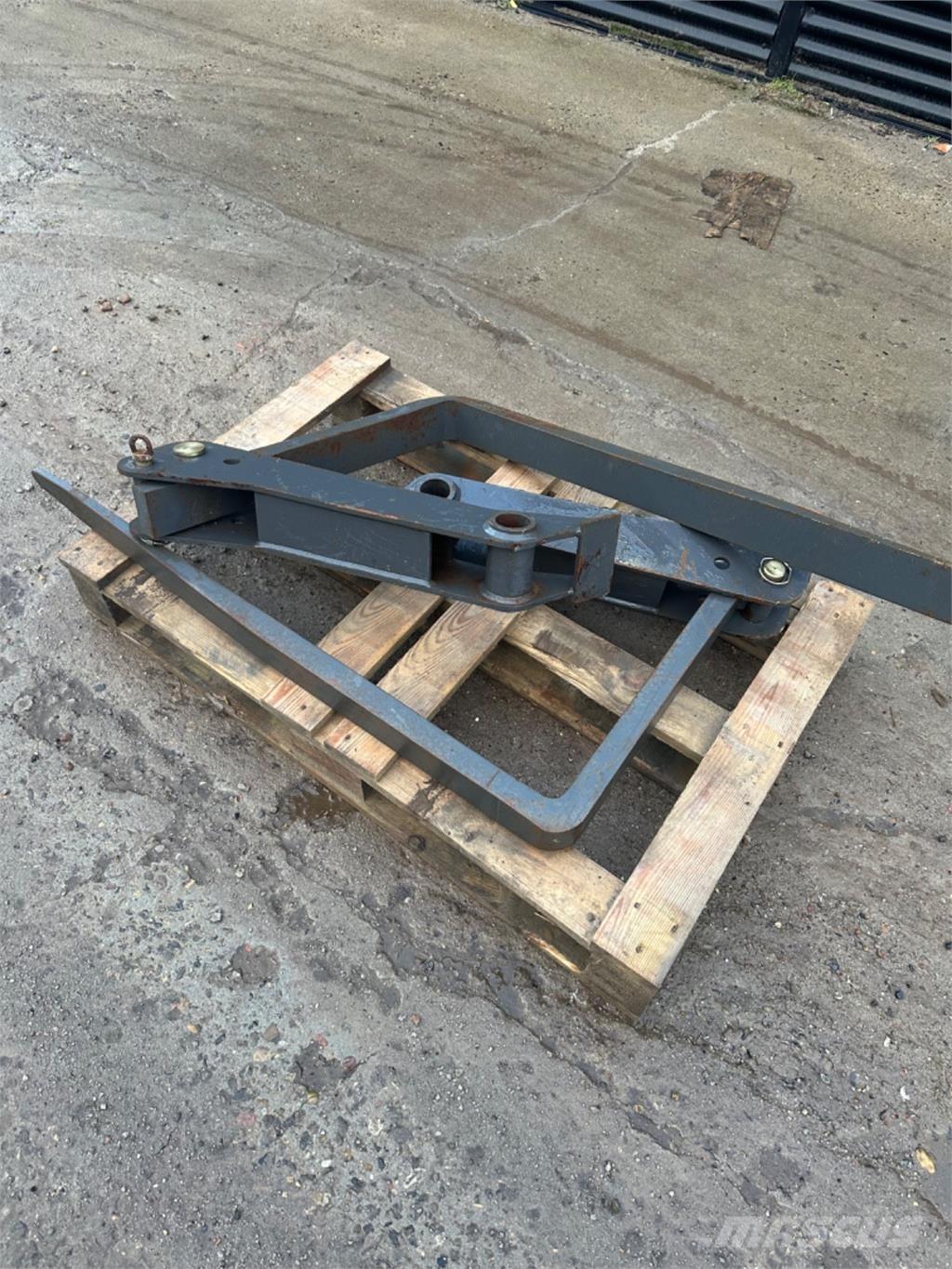  4i1 model Buckets