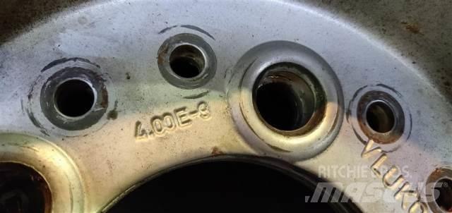  9 4.00E9 Tyres, wheels and rims