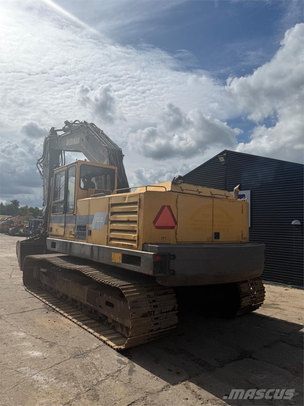 Åkerman EC300 Crawler excavators