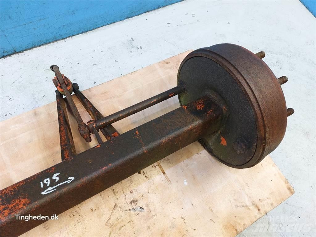  Aksel Fodervogn Mixer feeders