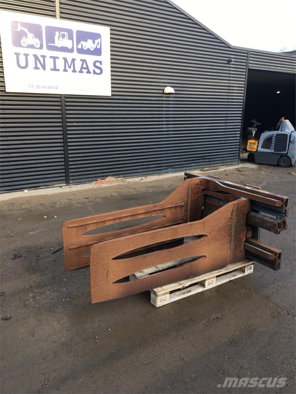 Cascade 4-5t Bale clamps