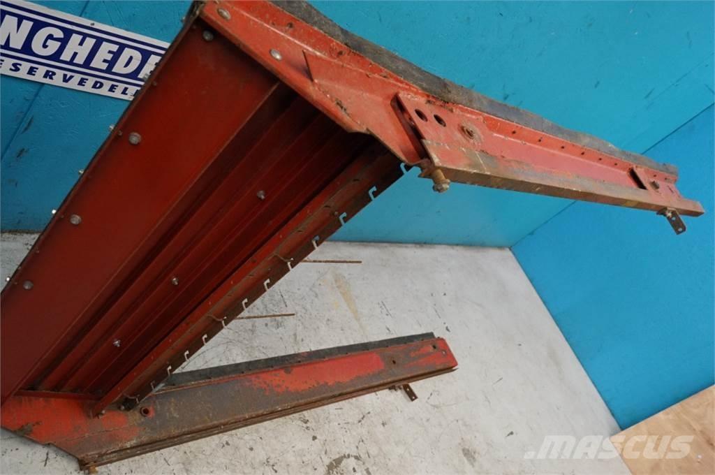 CASE 1460 Sand and salt spreaders