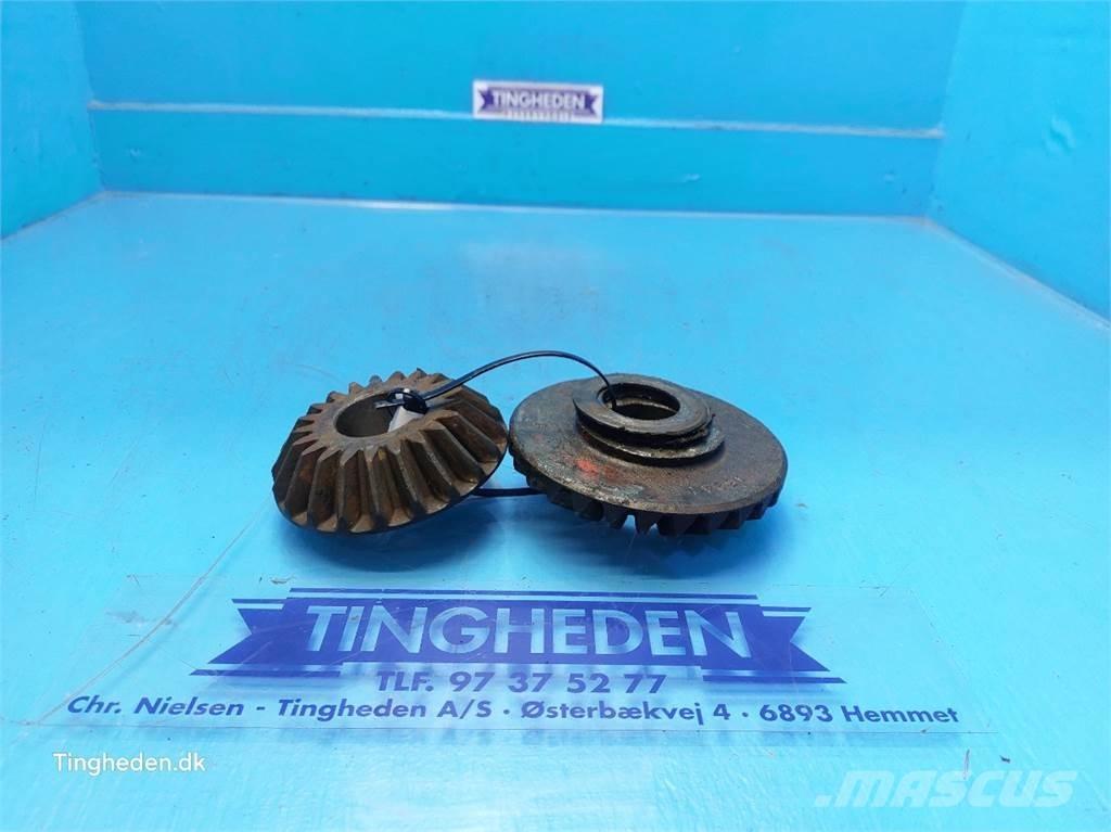 CASE 1460 Combine harvester spares & accessories