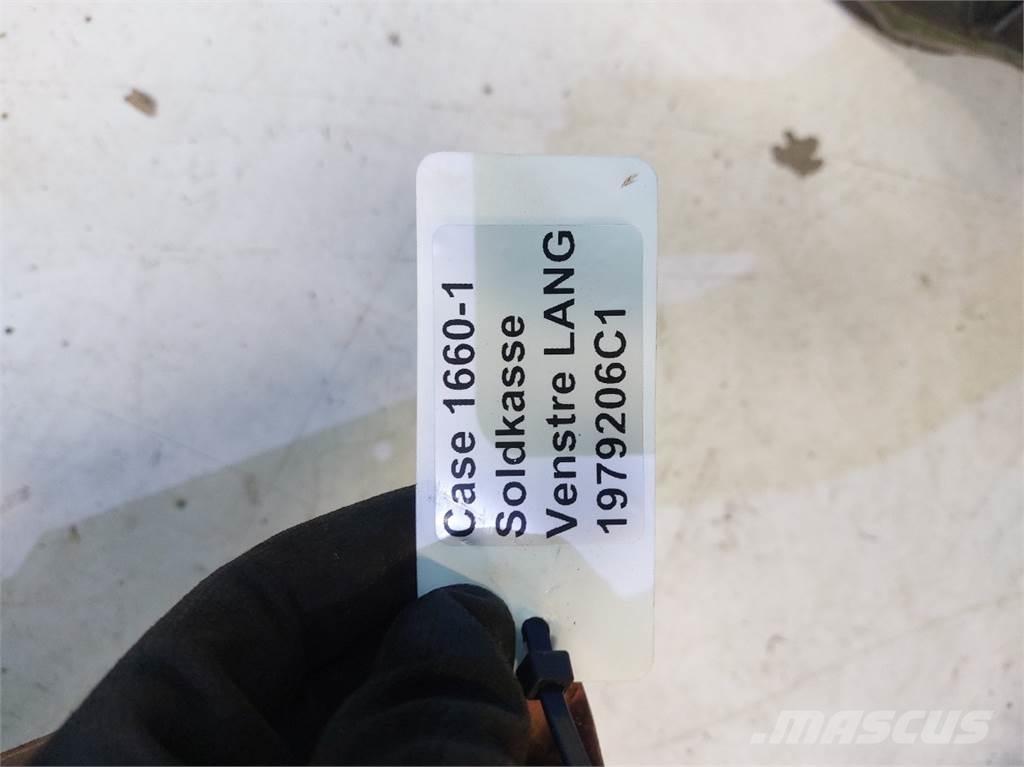 CASE 1660 Sand and salt spreaders