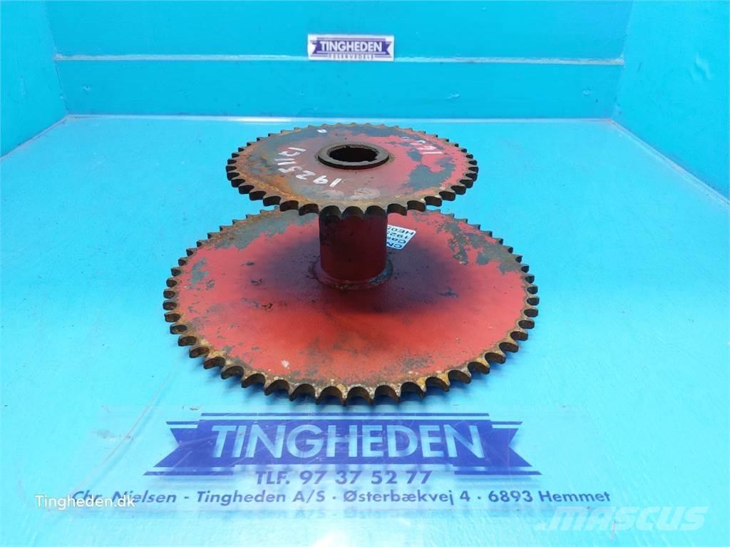 CASE 1660 Combine harvester spares & accessories