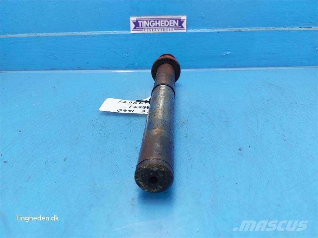 CASE 1660 Combine harvester spares & accessories