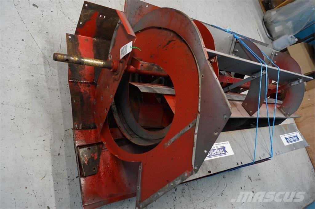 CASE 1680 Sand and salt spreaders