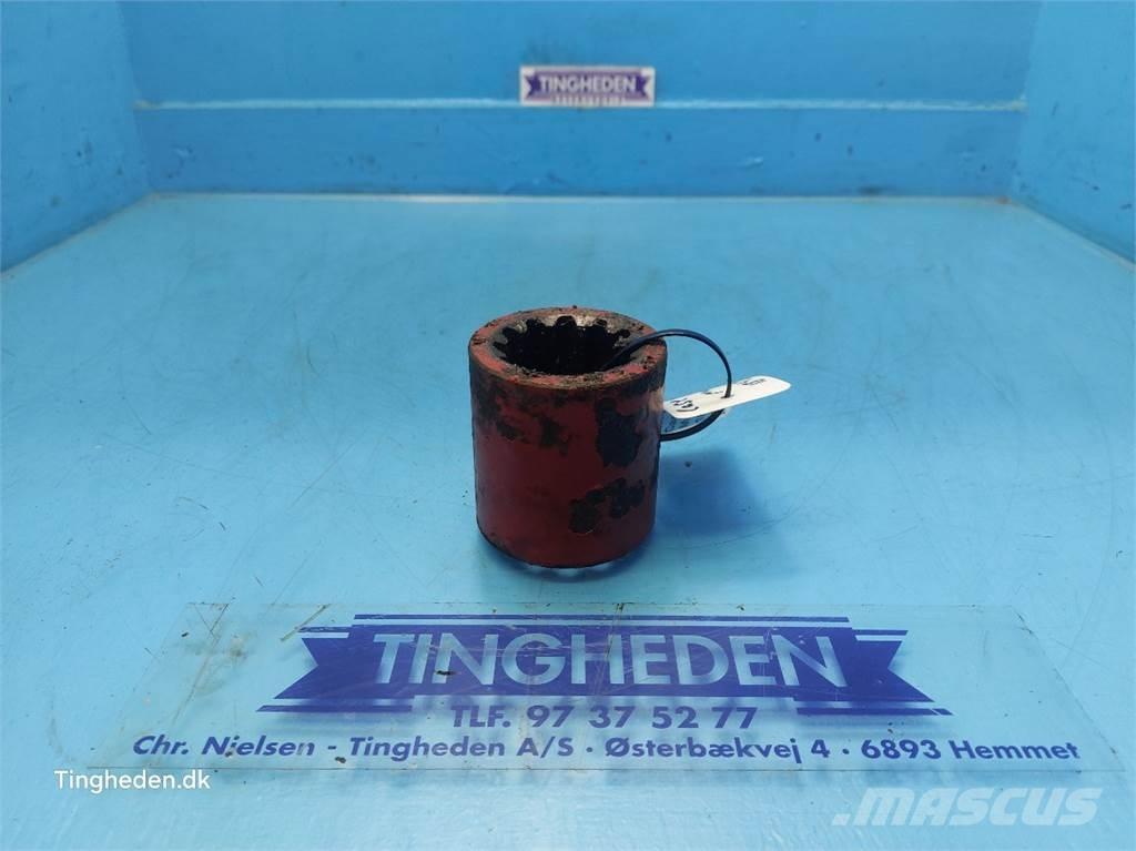 CASE 1680 Combine harvester spares & accessories