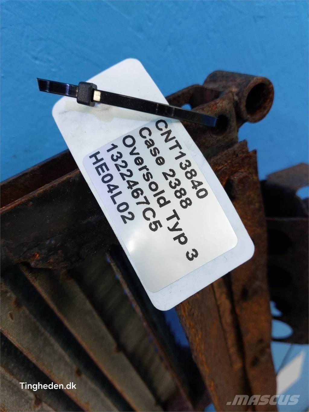 CASE 2388 Sand and salt spreaders