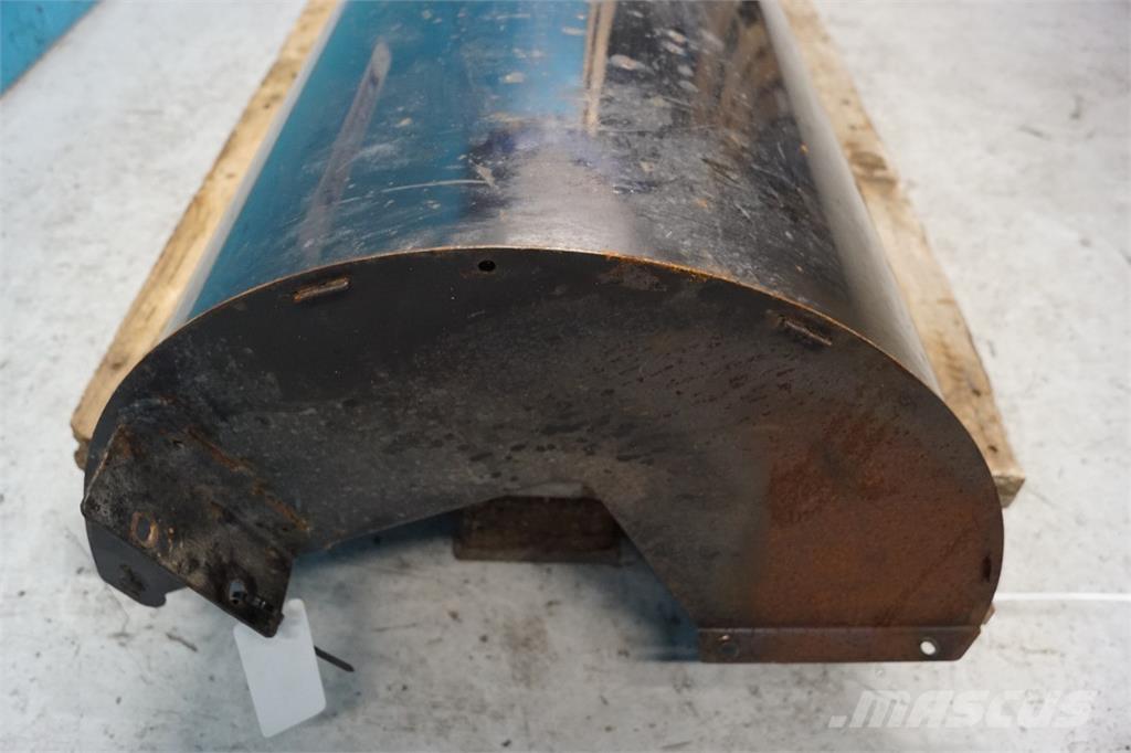 CASE 8010 Sand and salt spreaders