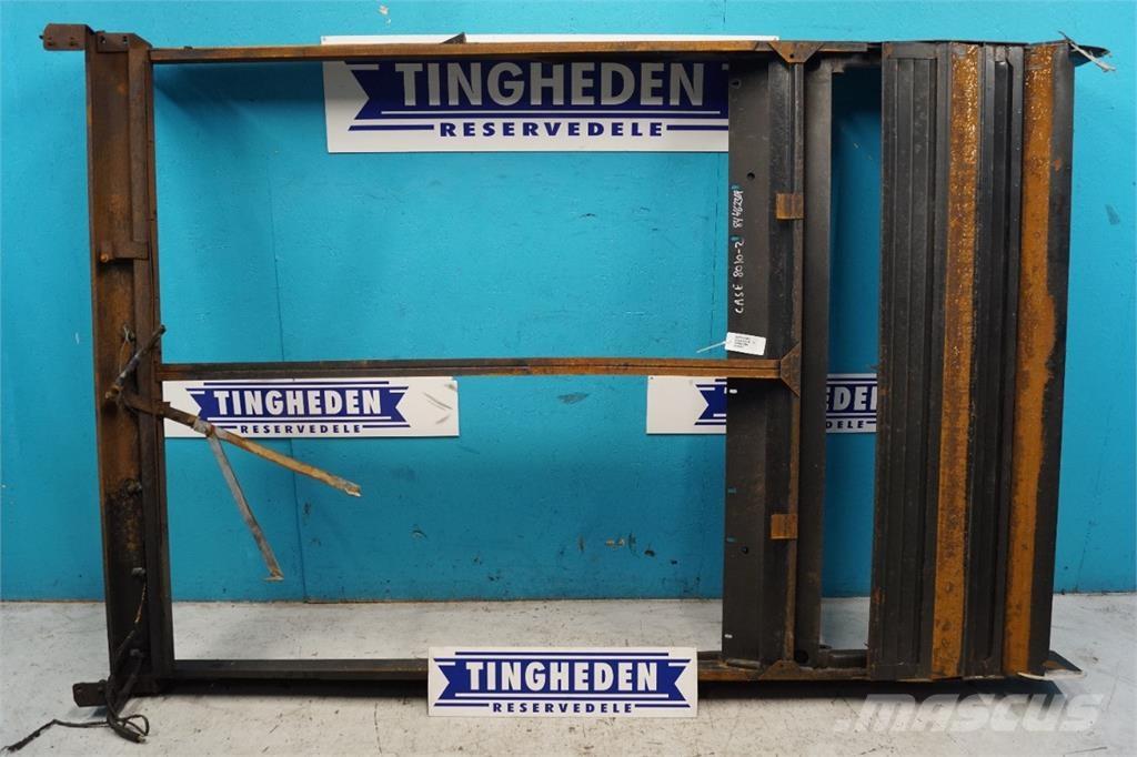 CASE 8010 Sand and salt spreaders