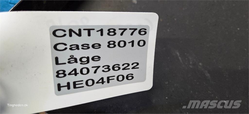 CASE 8010 Sand and salt spreaders