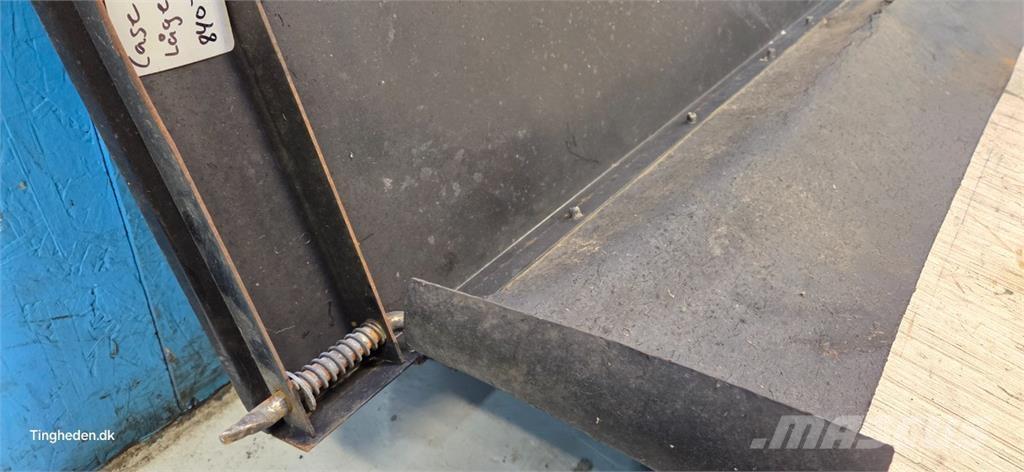 CASE 8010 Sand and salt spreaders