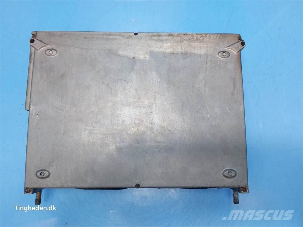 CASE 9120 Electronics