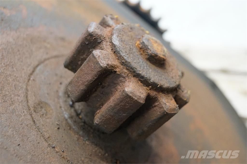 CASE 9230 Combine harvester spares & accessories