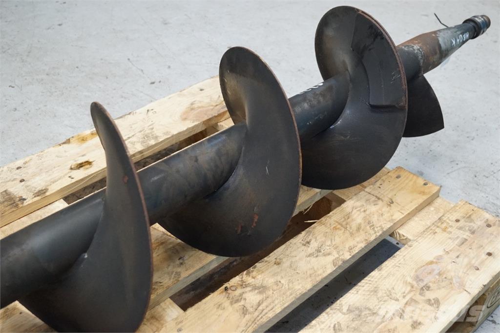 CASE 9230 Combine harvester spares & accessories