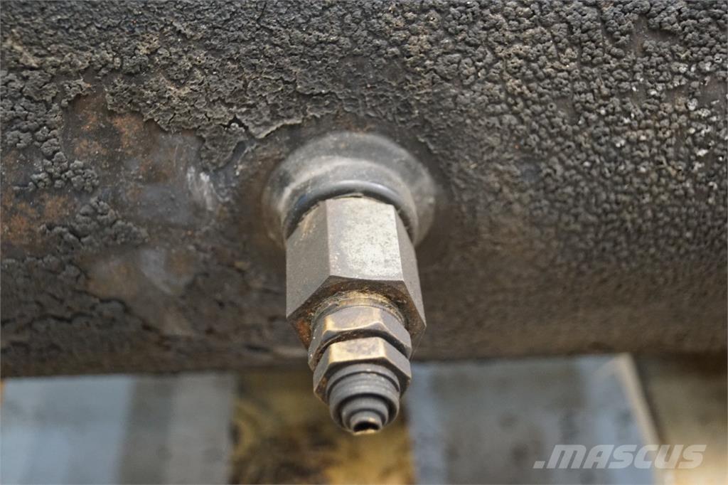 CASE 9230 Combine harvester spares & accessories