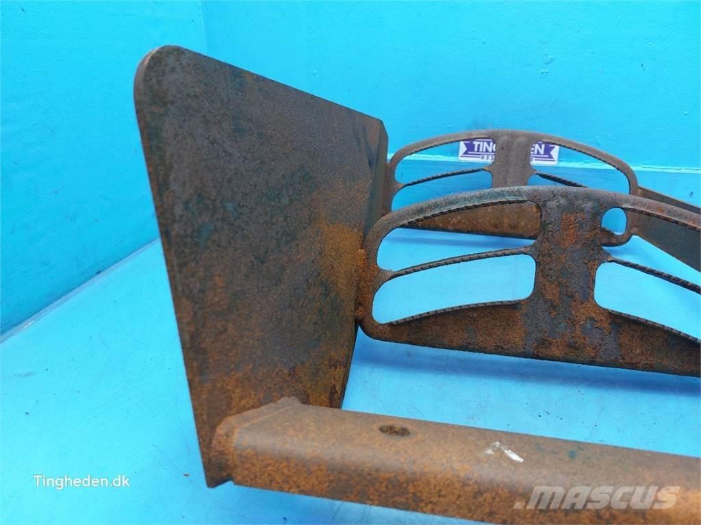 CASE Farmall 95A Other tractor accessories