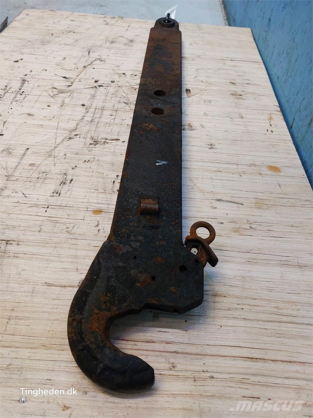 CASE Farmall 95A Other tractor accessories