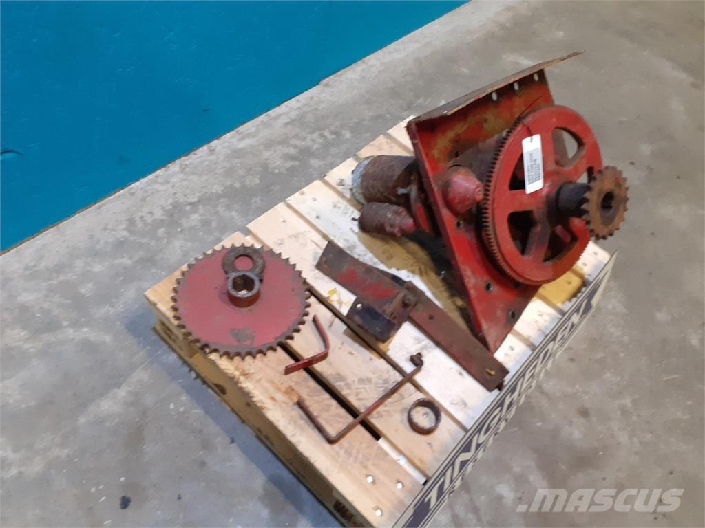 Case IH 1660 Combine harvester spares & accessories