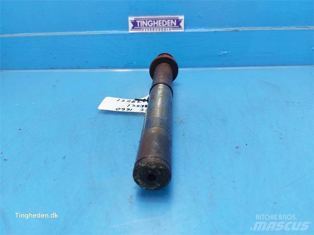 Case IH 1660 Combine harvester spares & accessories