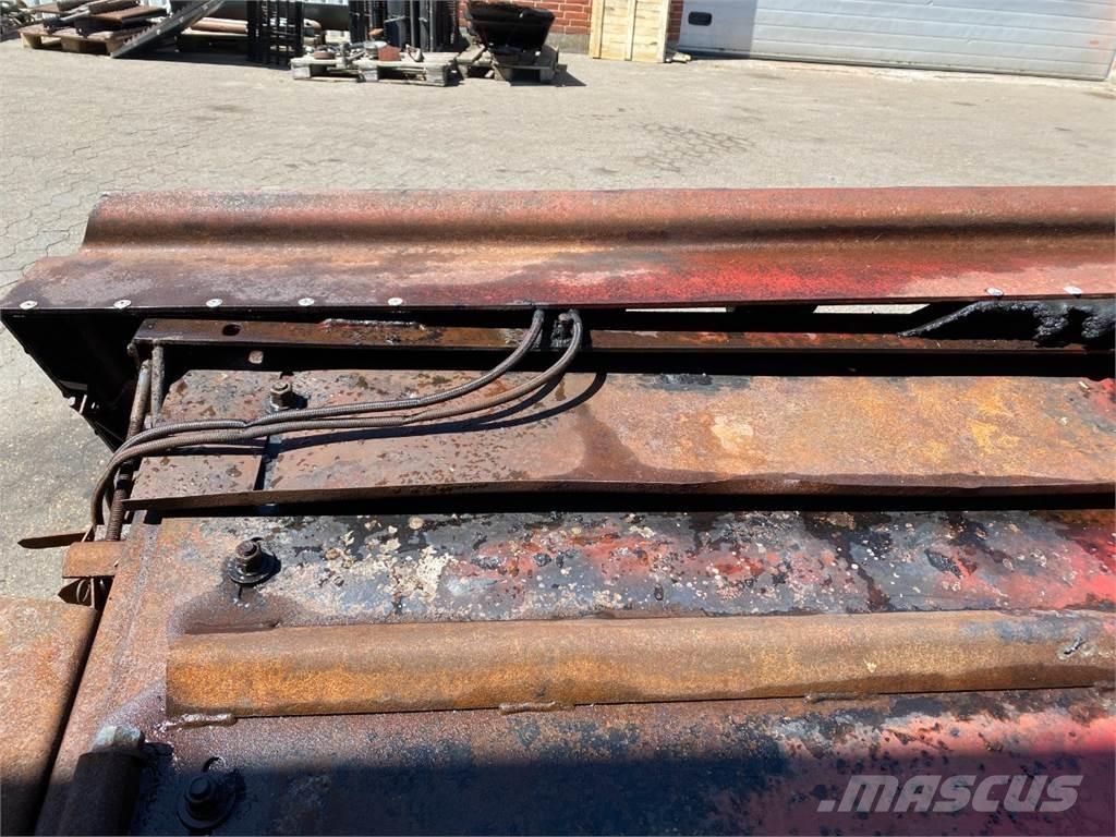 Case IH 1680 Combine harvester spares & accessories