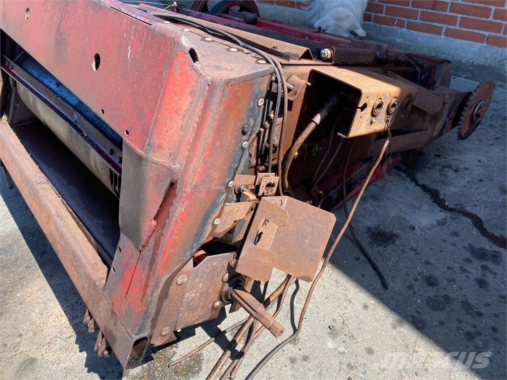 Case IH 1680 Combine harvester spares & accessories